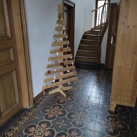 Granny Cottage. Marchin