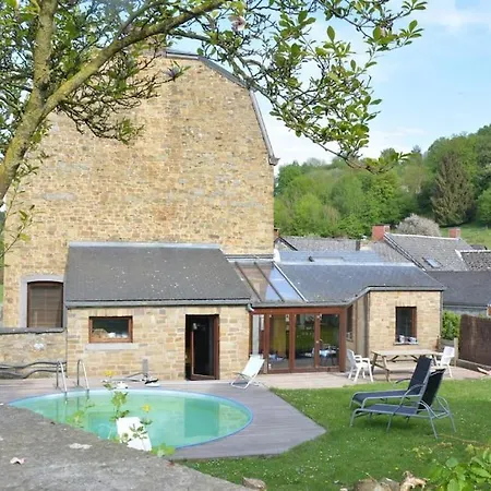 Granny Cottage. Holiday home Marchin