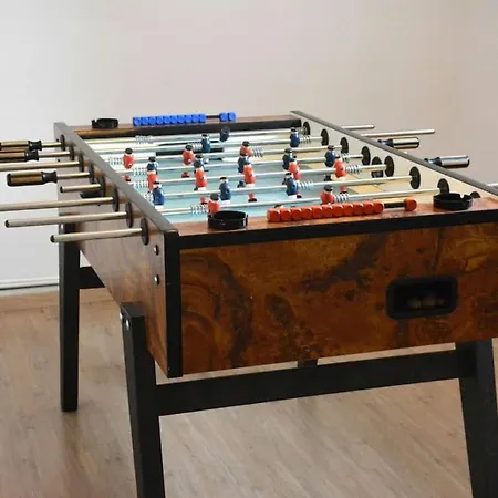 بيت للعطل Granny Cottage. Marchin